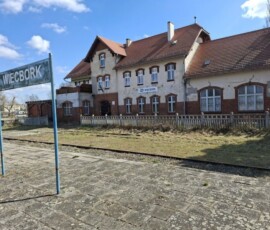 Pociąg pasażerski Krajna relacji Bydgoszcz, Nakło nad Notecią, Więcbork, Chojnice Pociąg pasażersk Pociąg pasażerski Krajna relacji Bydgoszcz, Nakło nad Notecią, Więcbork, Chojnice Pociąg pasażersk