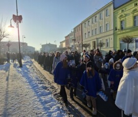Orszak Trzech Króli przeszedł dziś w święto Trzech Króli ulicami 1400-letniego Więcborka ! Orszak Trzech Króli przeszedł dziś w święto Trzech Króli ulicami 1400-letniego Więcborka !